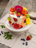 Gerbera Flower Cake by La Sura Bakery
